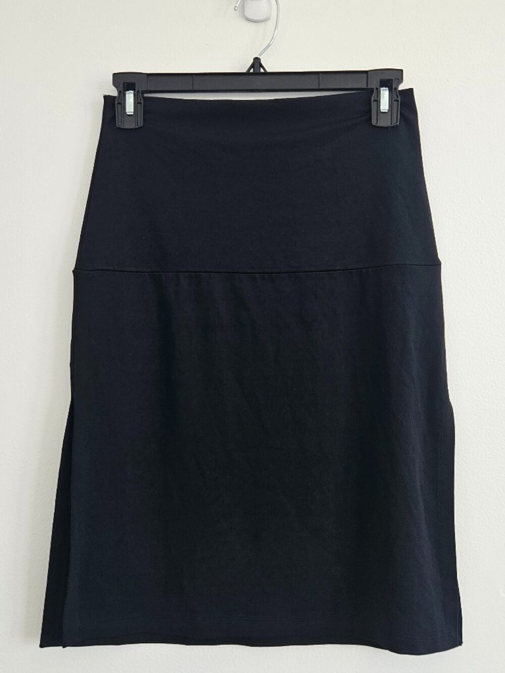 Kosiuko M Medium Black Skirt Pull On Side Slits
